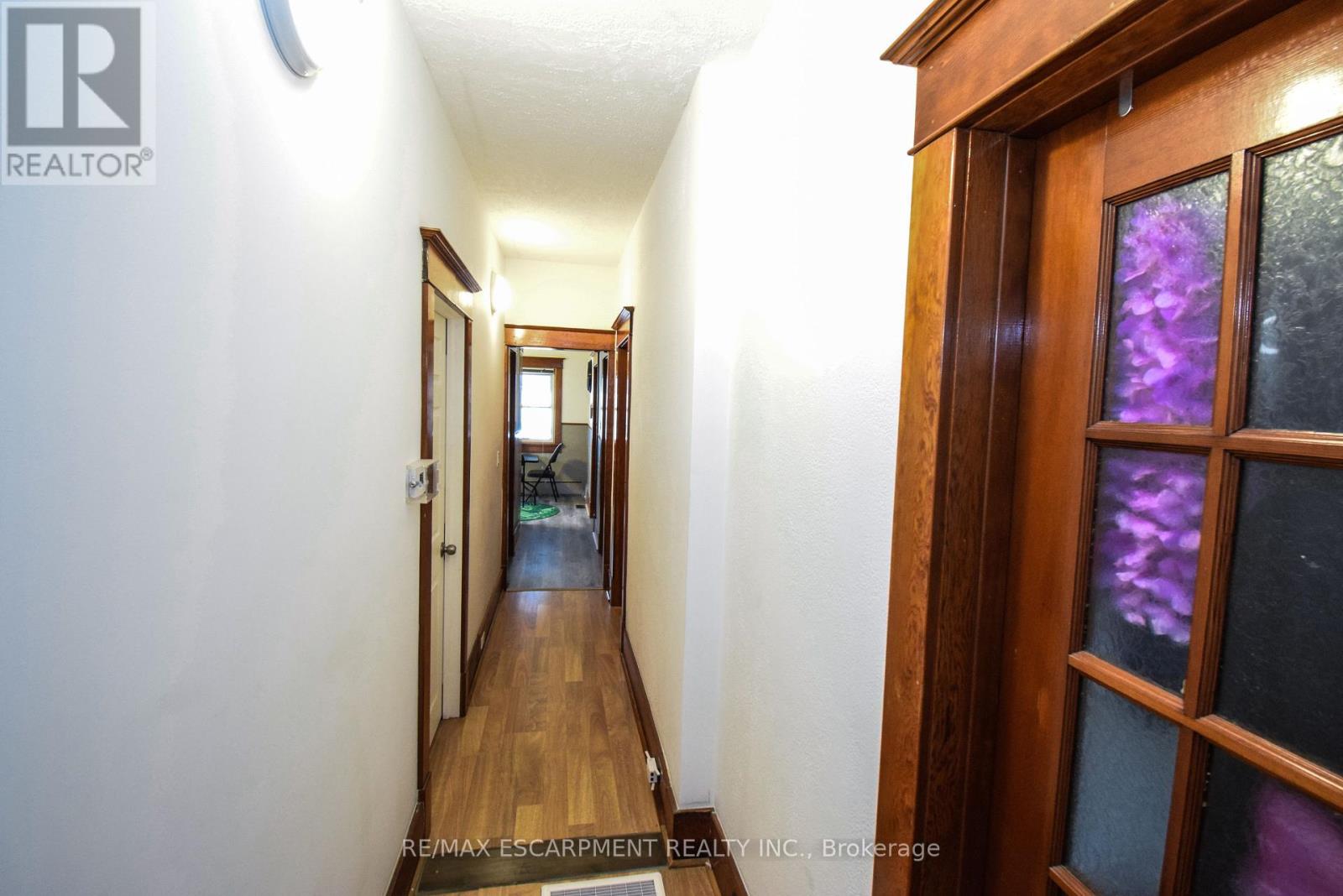Photo 14 of 264 Hellems Avenue, Welland ON