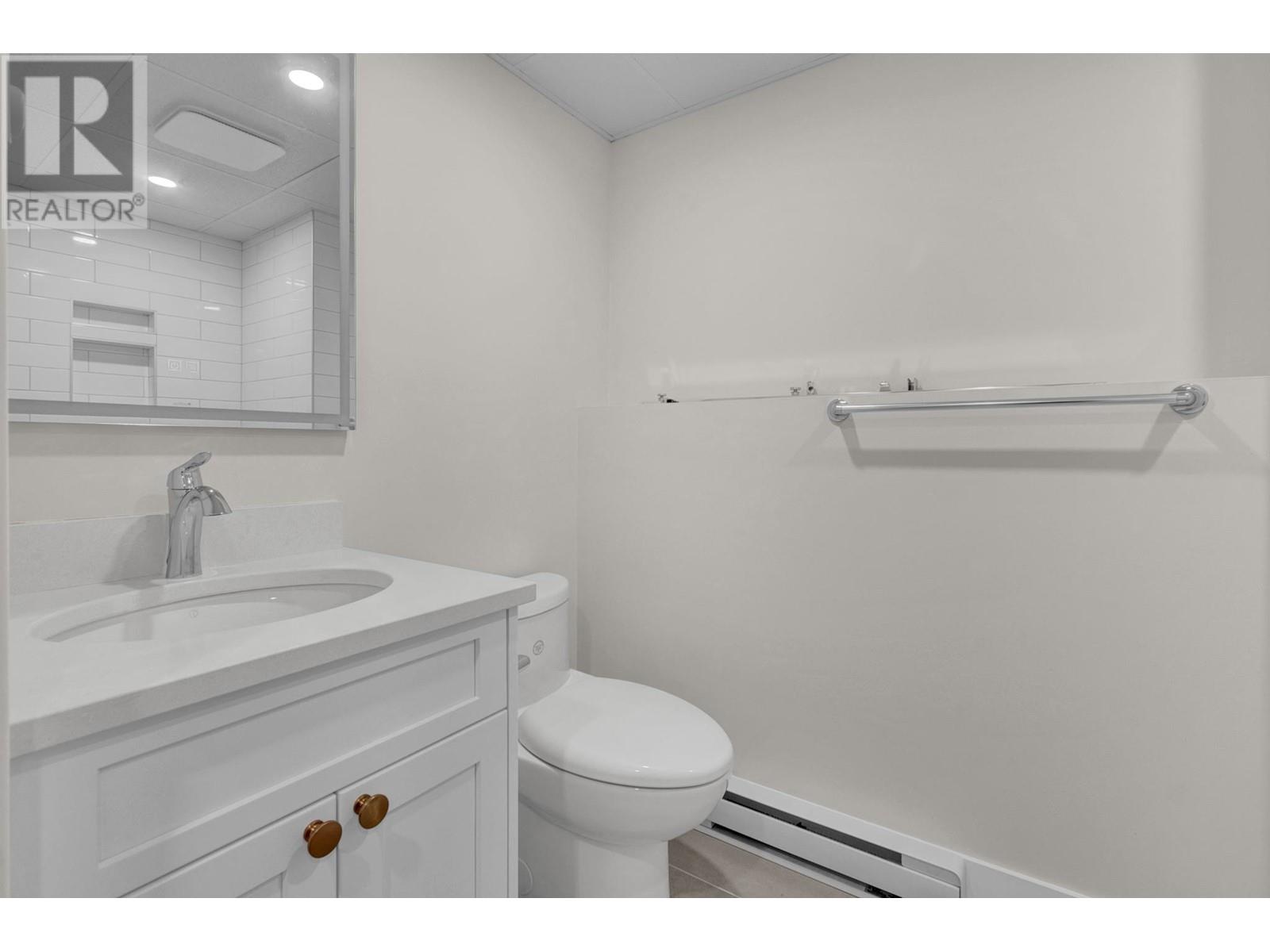 Photo 17 of 6807 Westmount Drive, Prince George BC