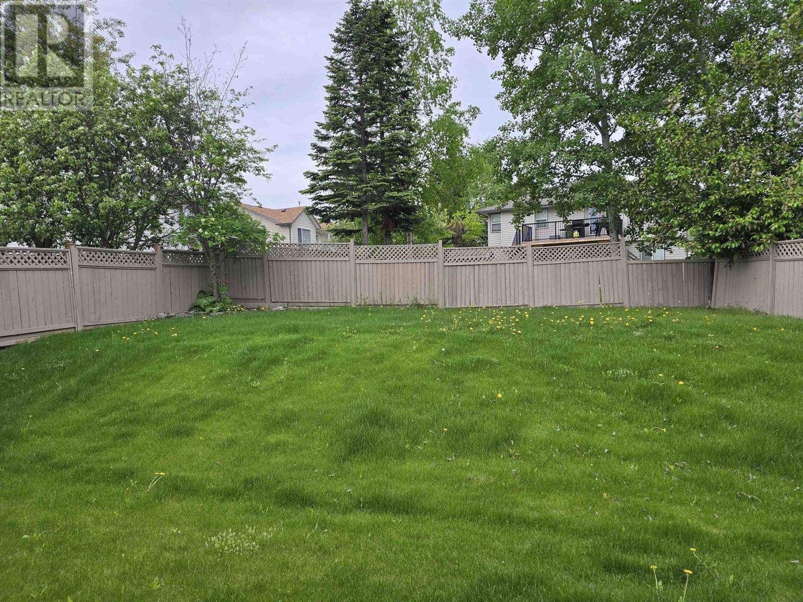 Photo 4 of 6807 Westmount Drive, Prince George BC