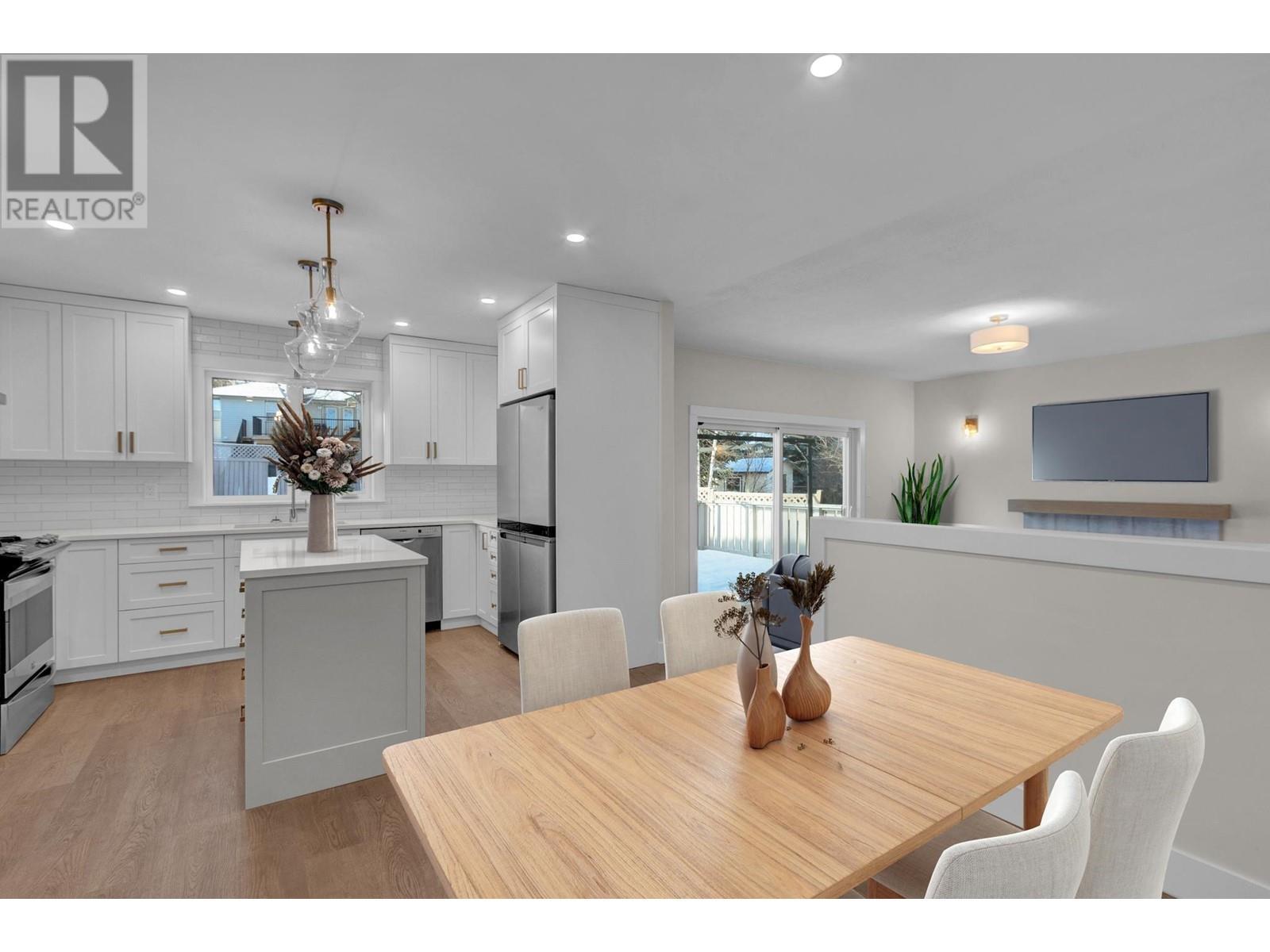 Photo 20 of 6807 Westmount Drive, Prince George BC