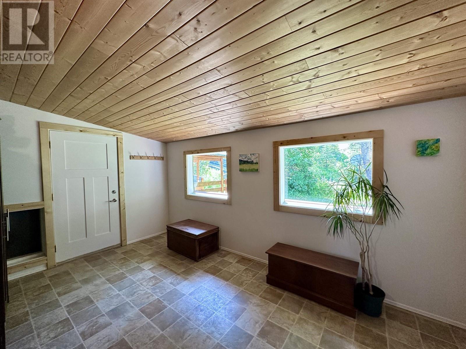 20193 FAREWELL CREEK ROAD, Telkwa