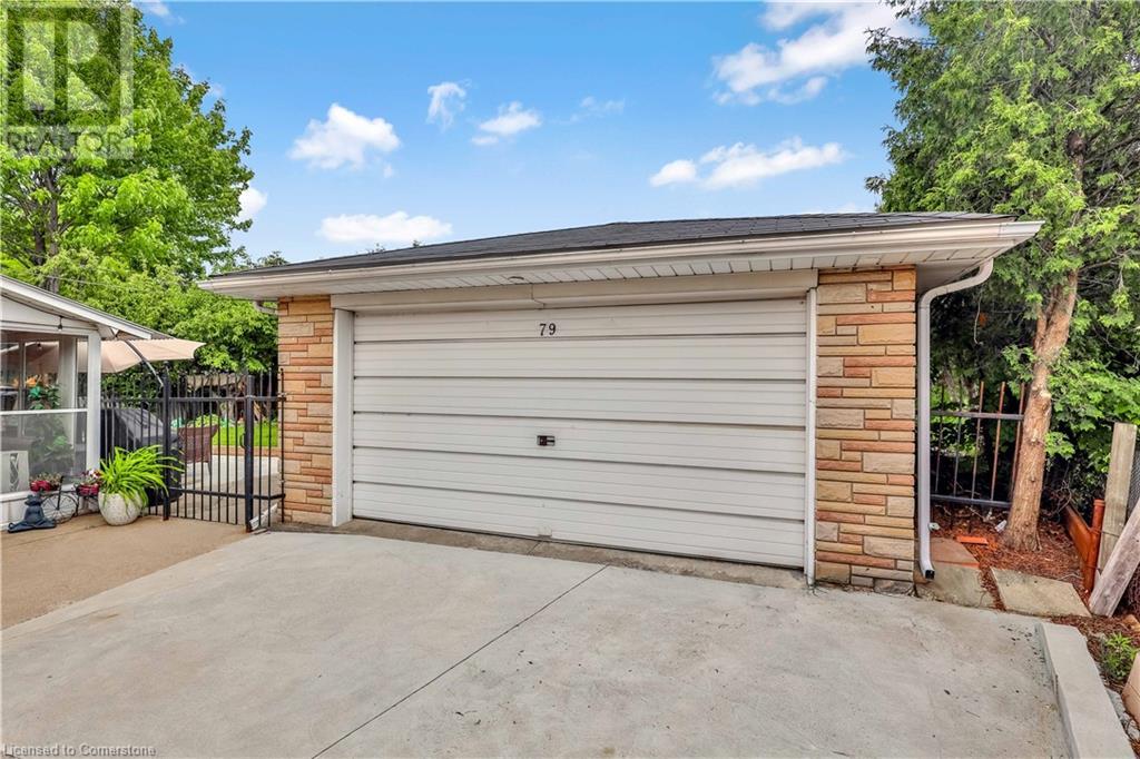 Photo 43 of 79 Castlefield Drive, Hamilton ON