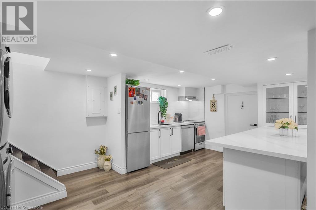 Photo 22 of 79 Castlefield Drive, Hamilton ON