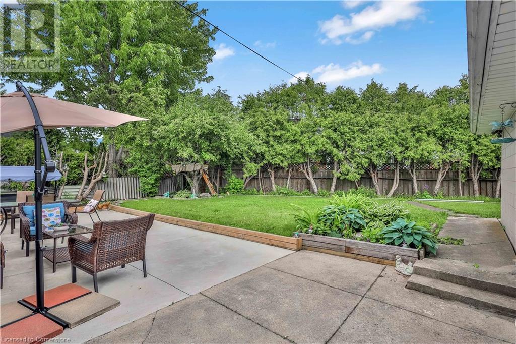 Photo 37 of 79 Castlefield Drive, Hamilton ON