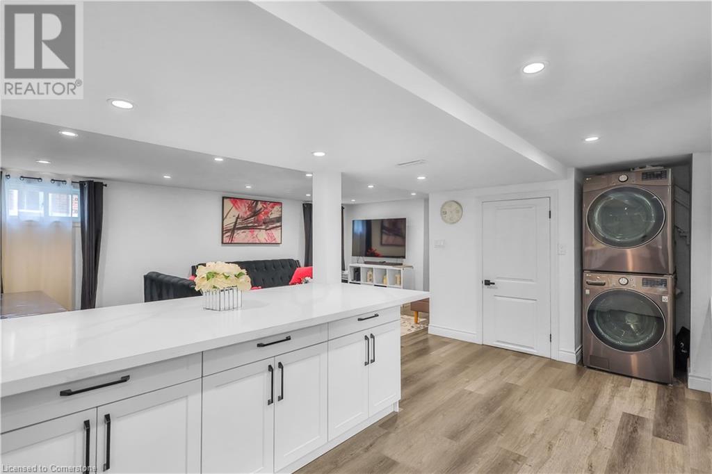 Photo 24 of 79 Castlefield Drive, Hamilton ON