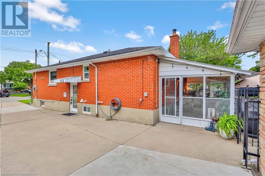 Photo 36 of 79 Castlefield Drive, Hamilton ON