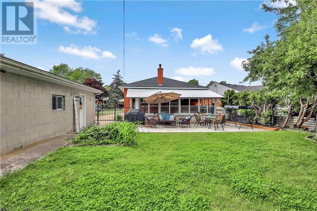 Photo 38 of 79 Castlefield Drive, Hamilton ON