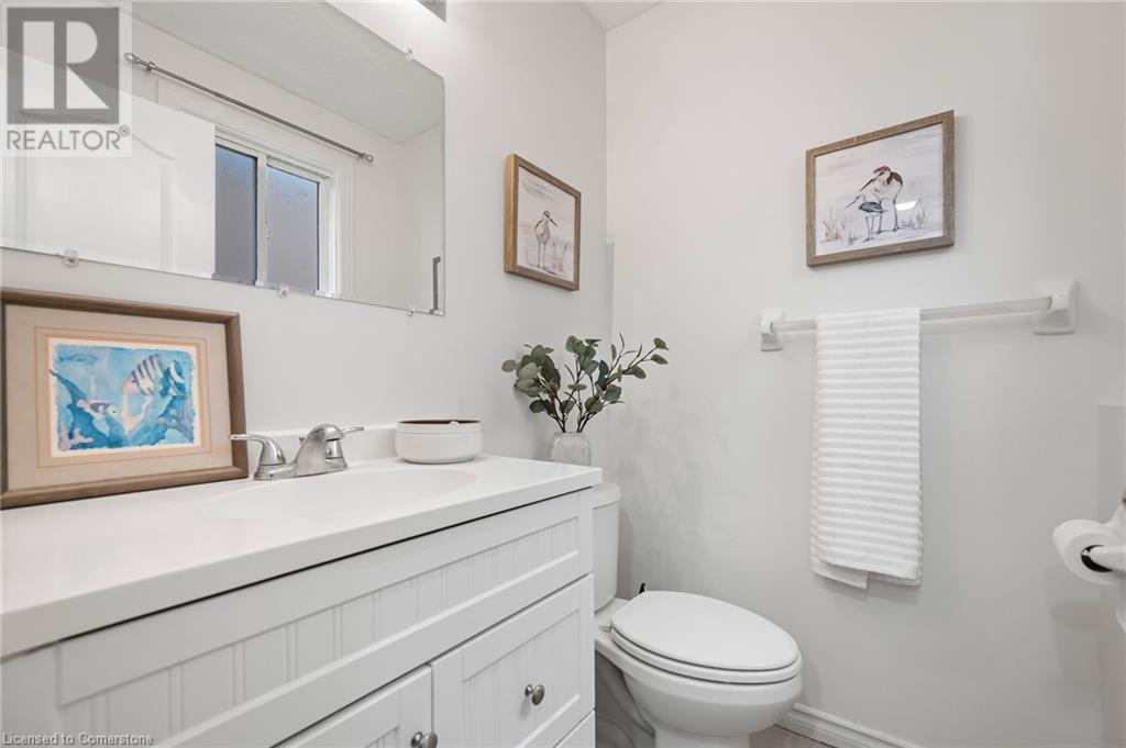 Photo 3 of 444 Burnett Avenue, Cambridge ON