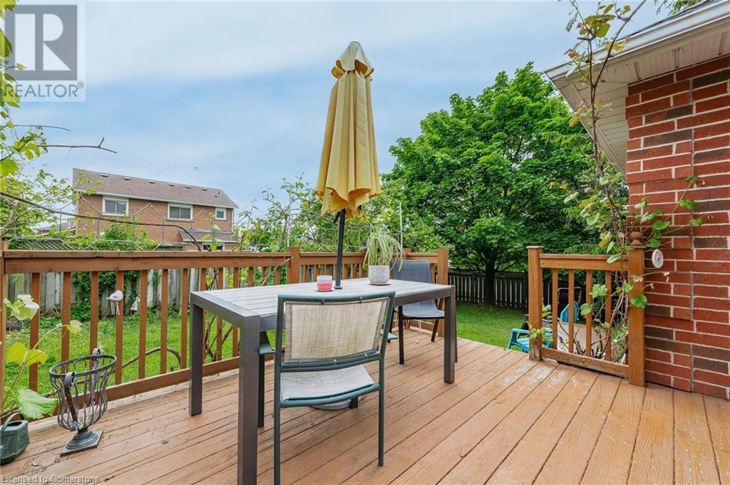 Photo 4 of 444 Burnett Avenue, Cambridge ON