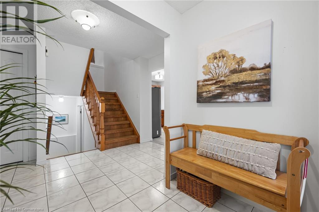 Photo 11 of 444 Burnett Avenue, Cambridge ON