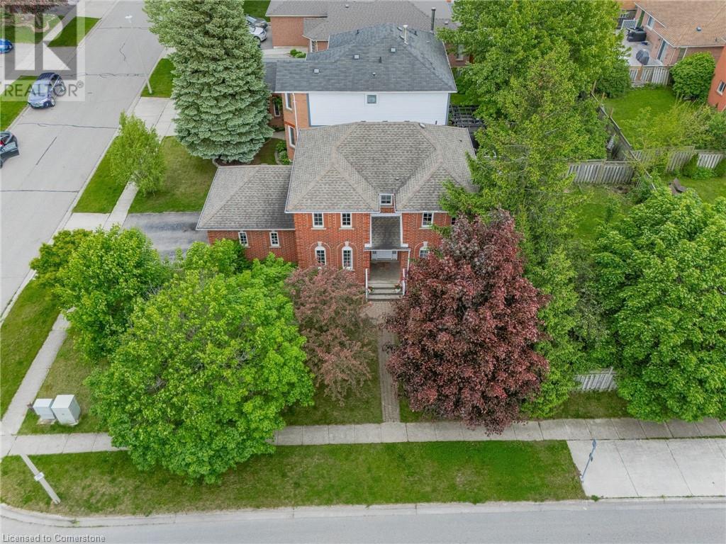 Photo 5 of 444 Burnett Avenue, Cambridge ON