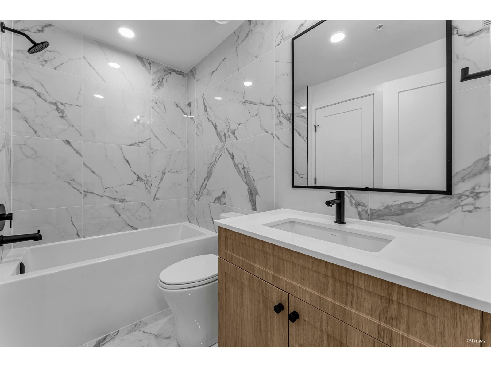 105 19953 76 AVENUE, Langley