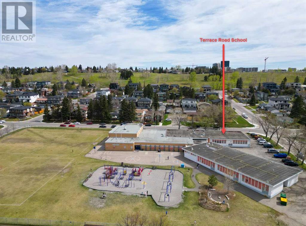 Single Family House Bungalow for Sale in   Avenue NW Montgomery Calgary 
