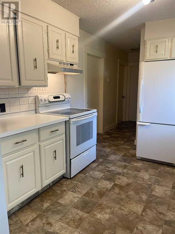 Single Family House Bungalow for Sale in   Avenue NW Montgomery Calgary 