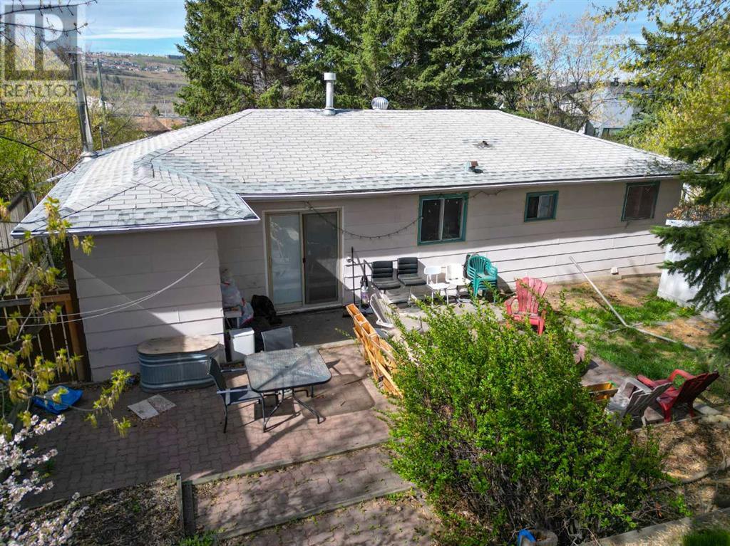 Single Family House Bungalow for Sale in   Avenue NW Montgomery Calgary 