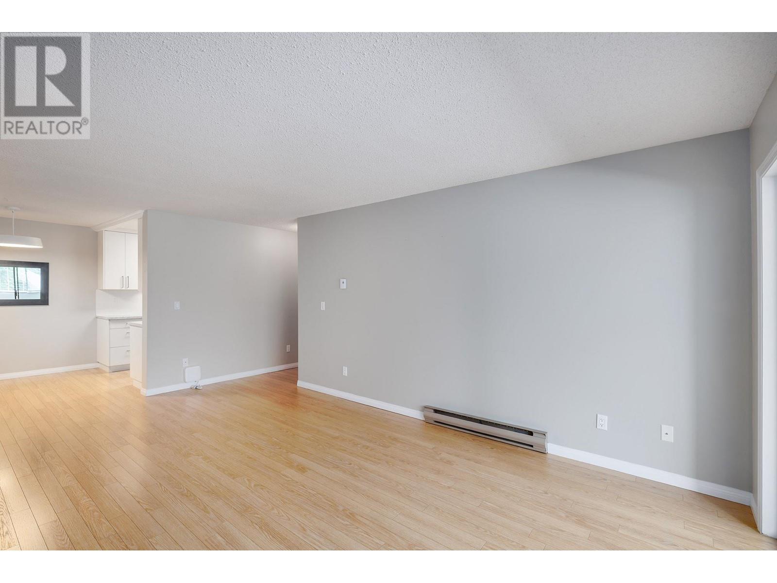 206 2085 Gordon Drive, Kelowna