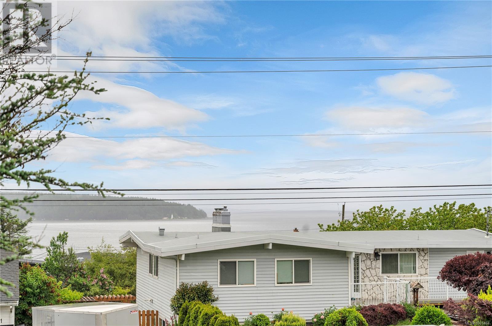 Photo 37 of 90 Thulin St, Campbell River BC