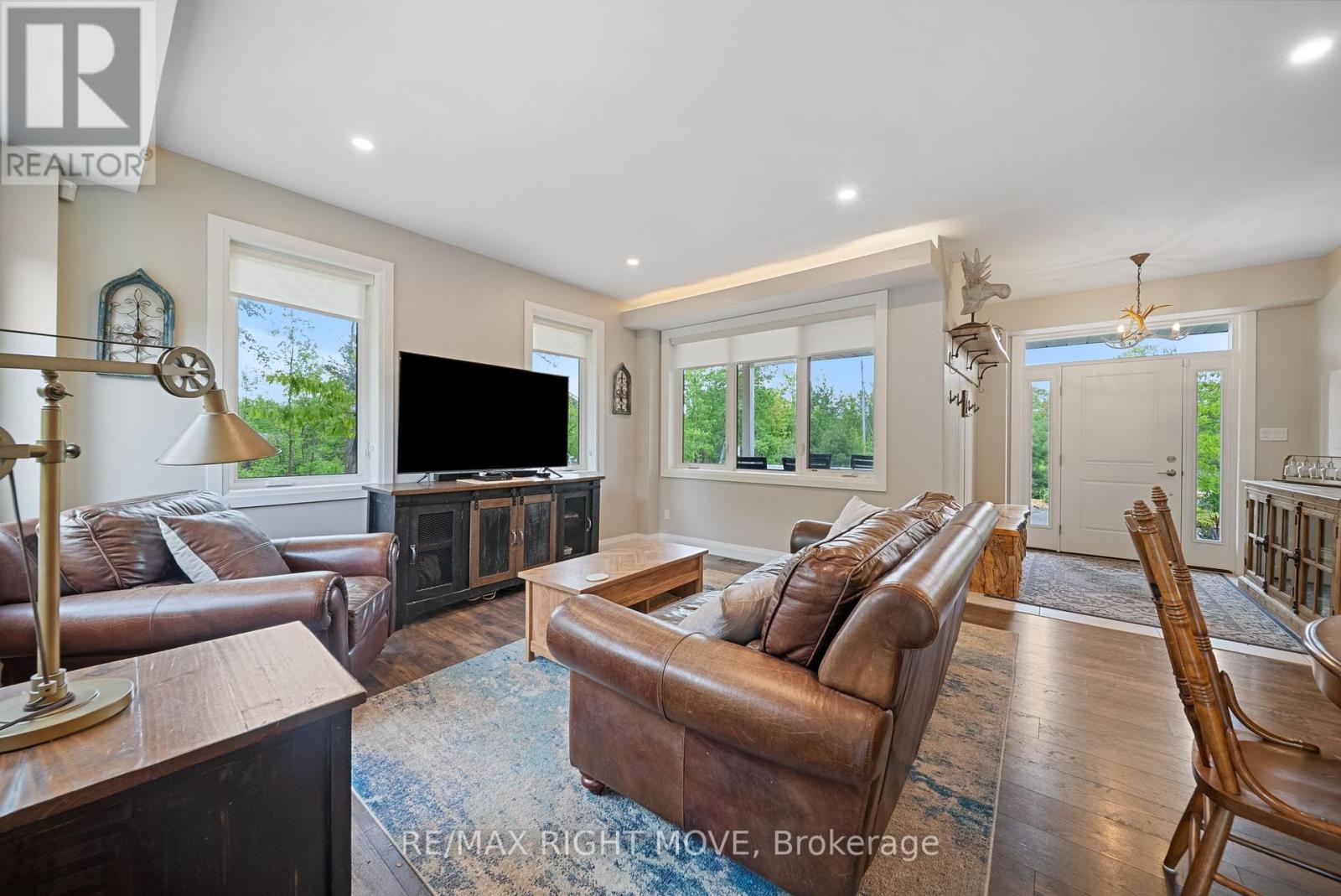 Photo 2 of 1432 Honey Harbour Road, Georgian Bay ON