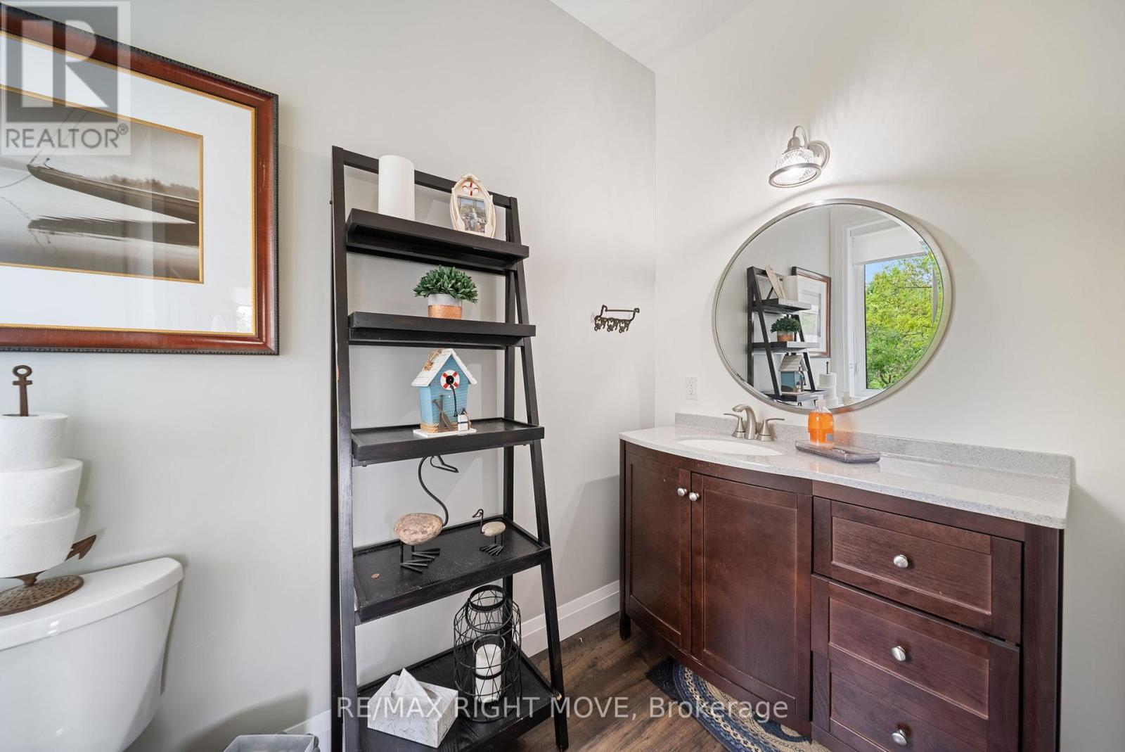 Photo 13 of 1432 Honey Harbour Road, Georgian Bay ON