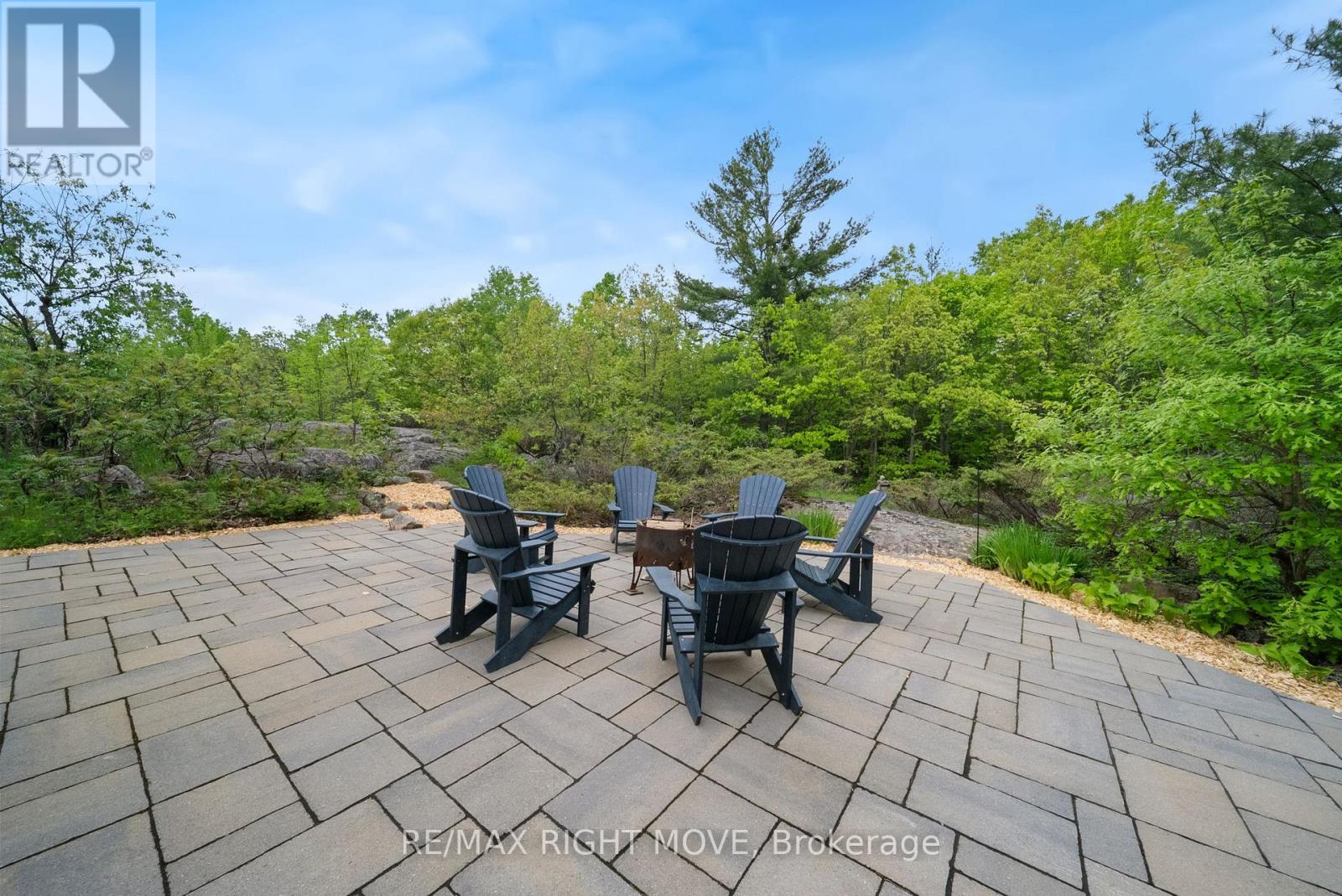 Photo 32 of 1432 Honey Harbour Road, Georgian Bay ON