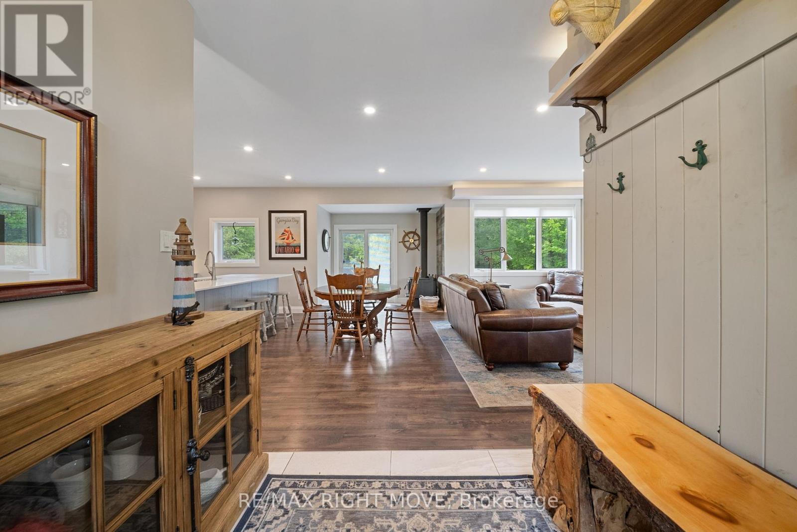 Photo 3 of 1432 Honey Harbour Road, Georgian Bay ON