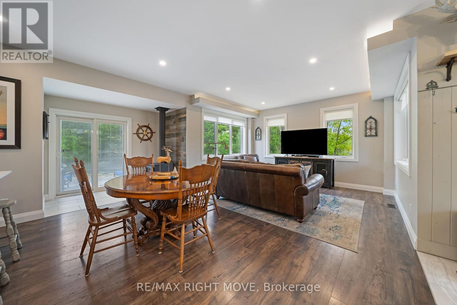 Photo 34 of 1432 Honey Harbour Road, Georgian Bay ON