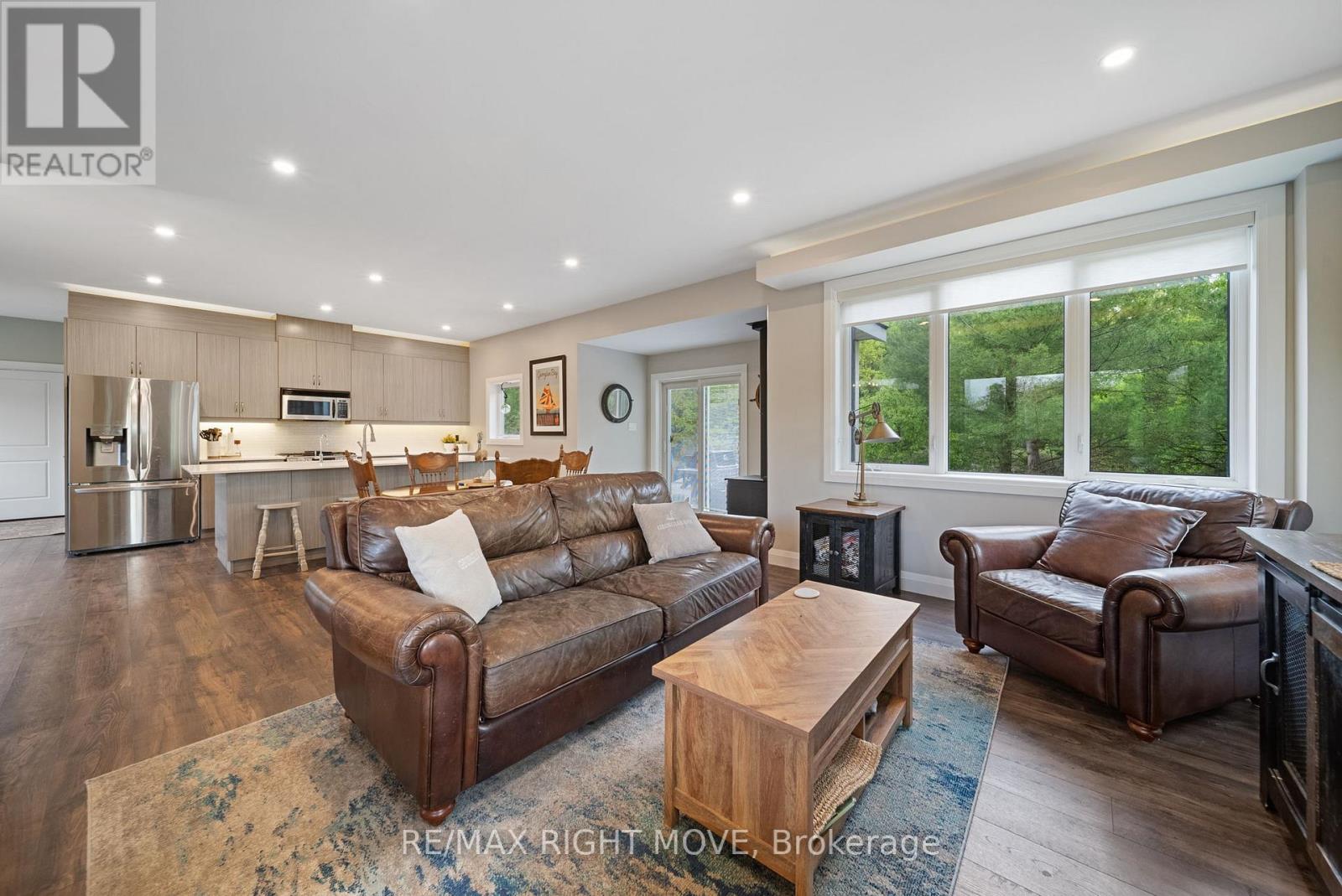 Photo 21 of 1432 Honey Harbour Road, Georgian Bay ON