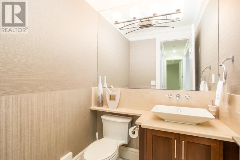 4416 W 11TH AVENUE, Vancouver