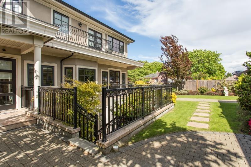 4416 W 11TH AVENUE, Vancouver