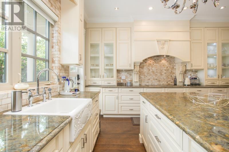 4416 W 11TH AVENUE, Vancouver