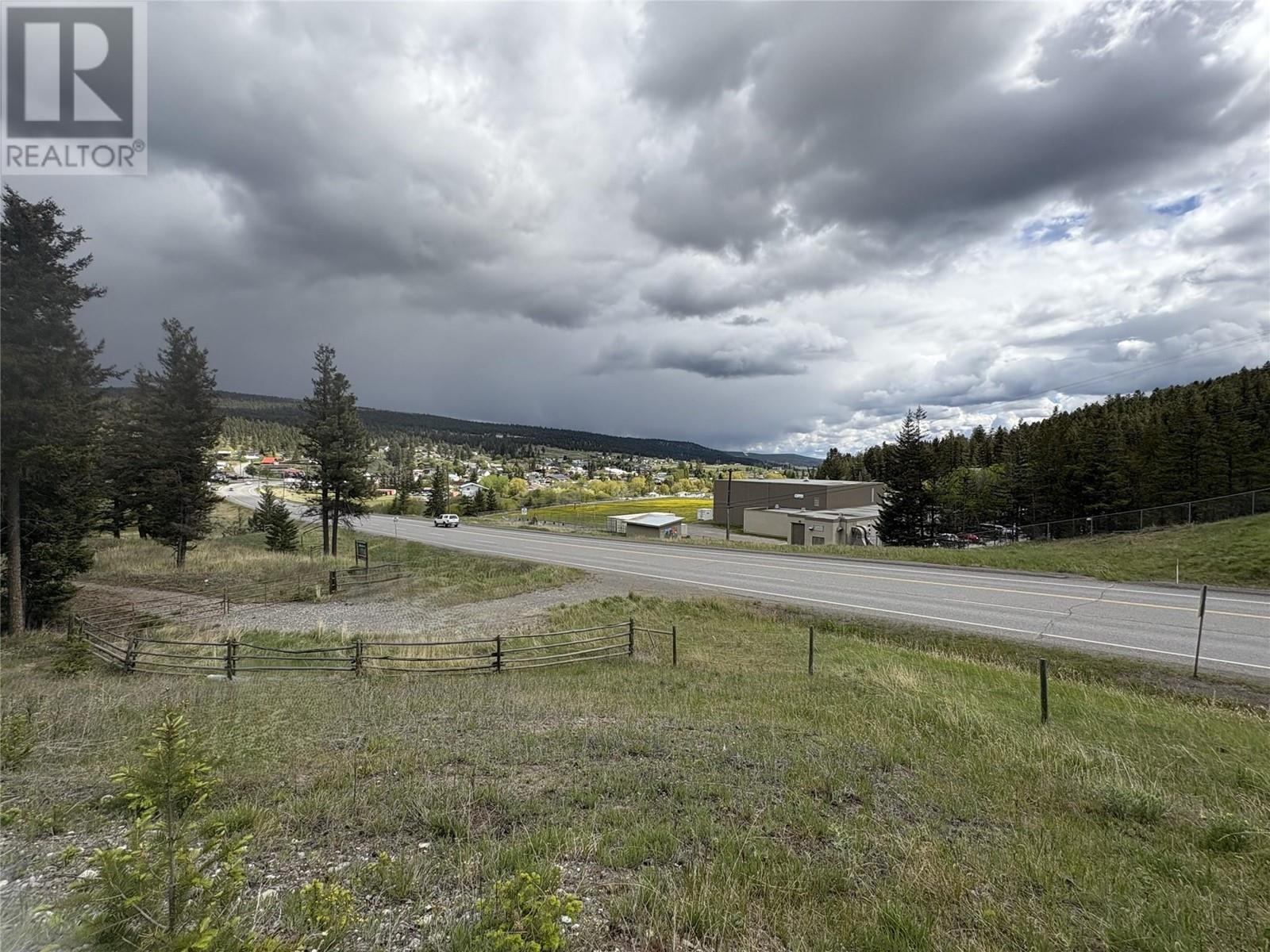 Photo 11 of 1120 Cariboo Highway, Clinton BC