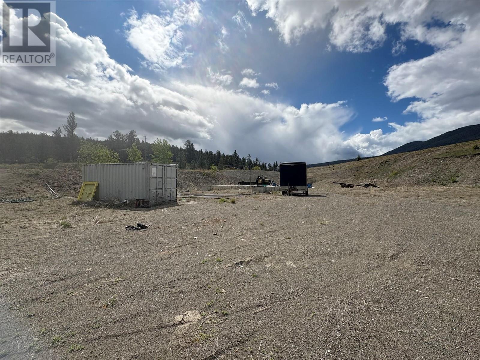 Photo 9 of 1120 Cariboo Highway, Clinton BC