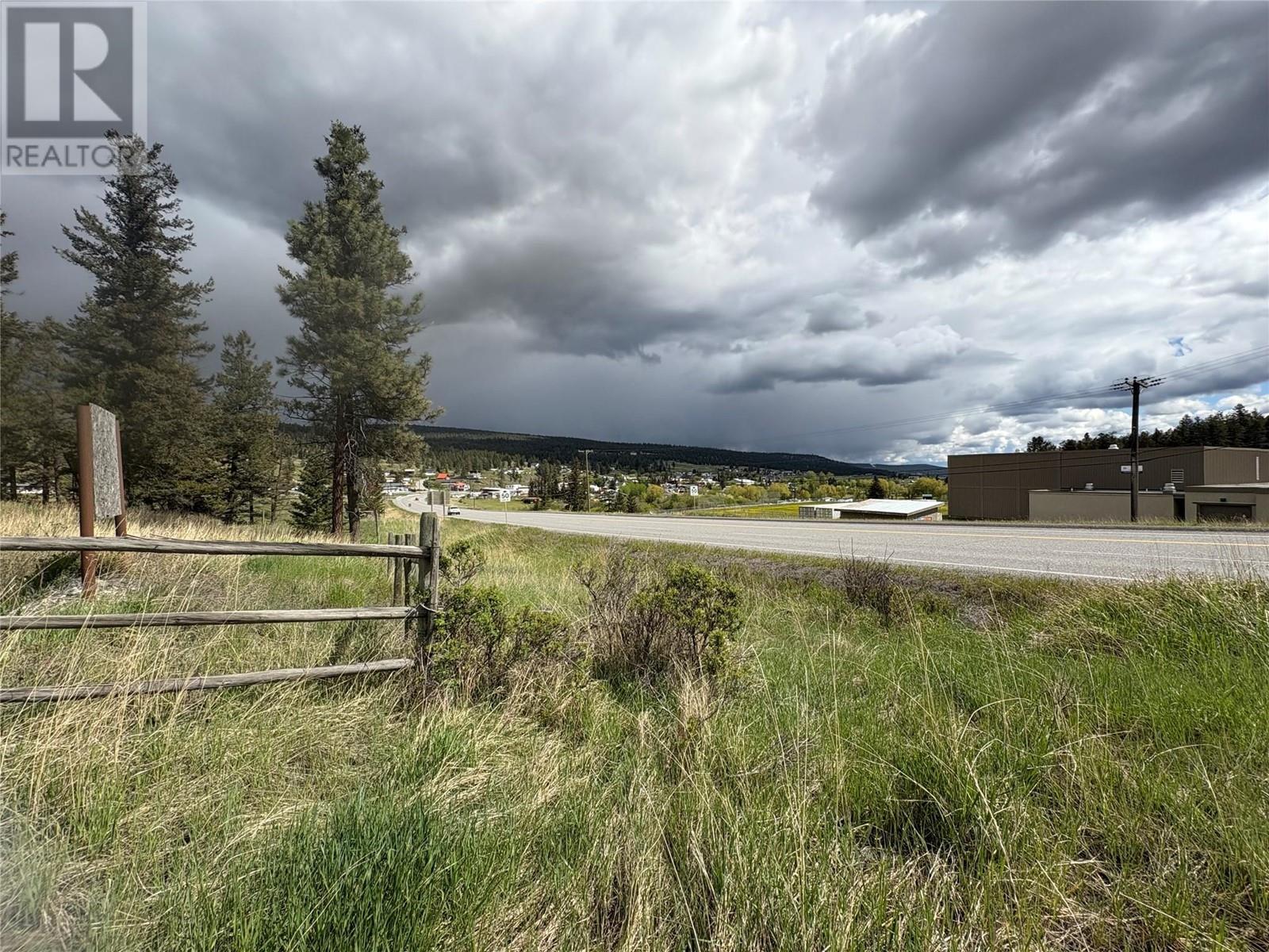Photo 8 of 1120 Cariboo Highway, Clinton BC