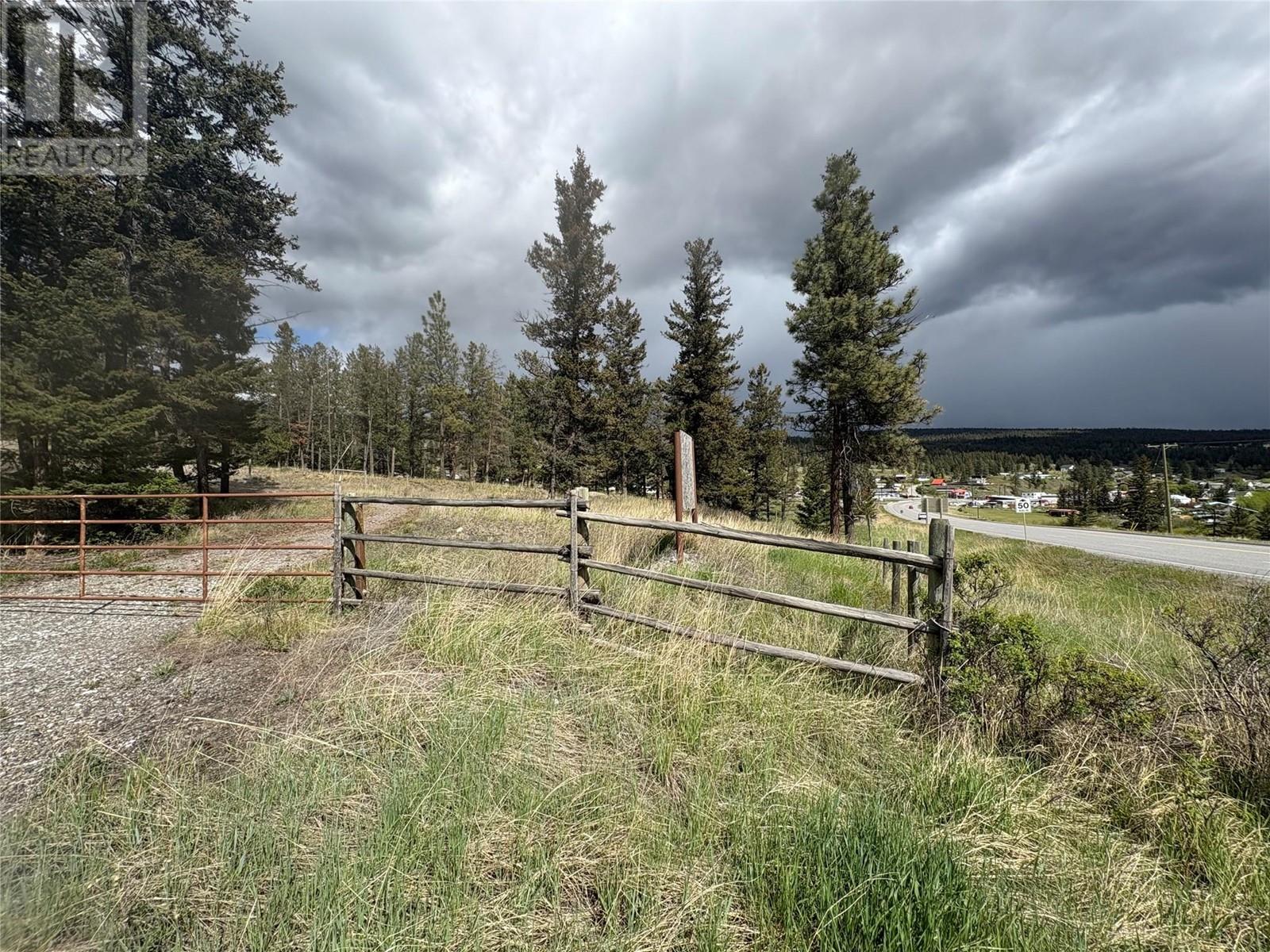 Photo 6 of 1120 Cariboo Highway, Clinton BC