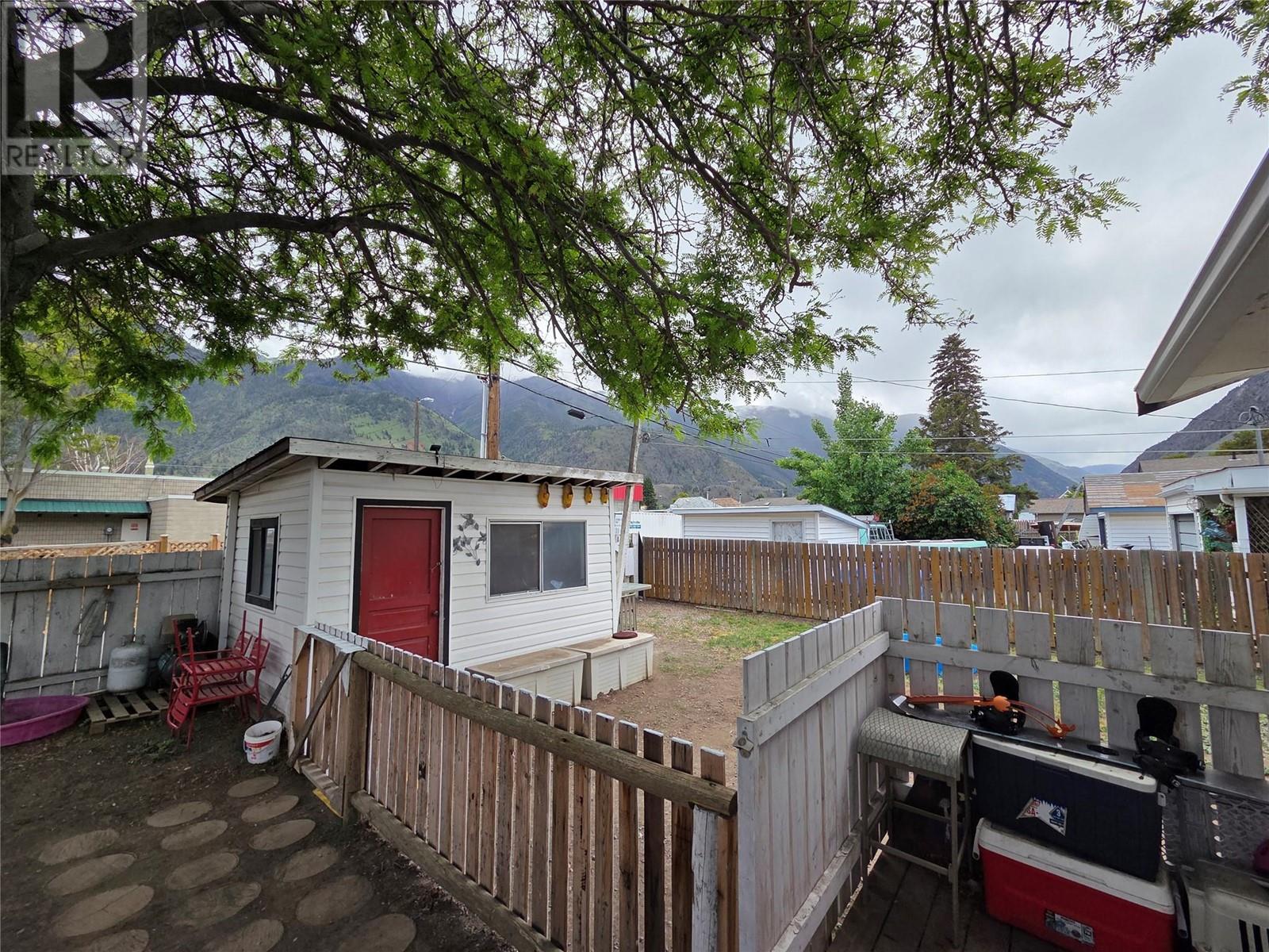 Photo 17 of 529 6th Avenue, Keremeos BC