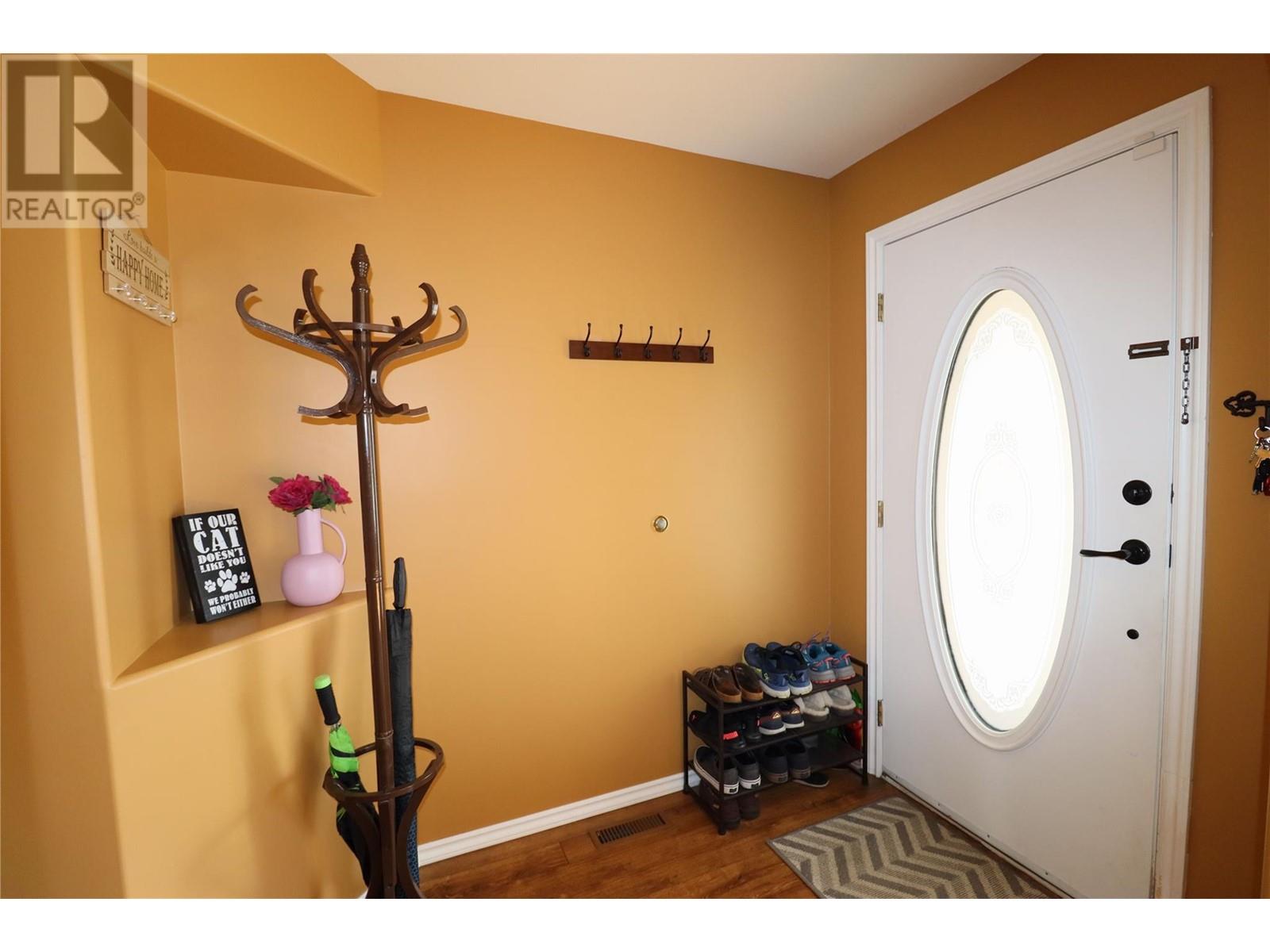 2160 BRYCEN Place, Grand Forks