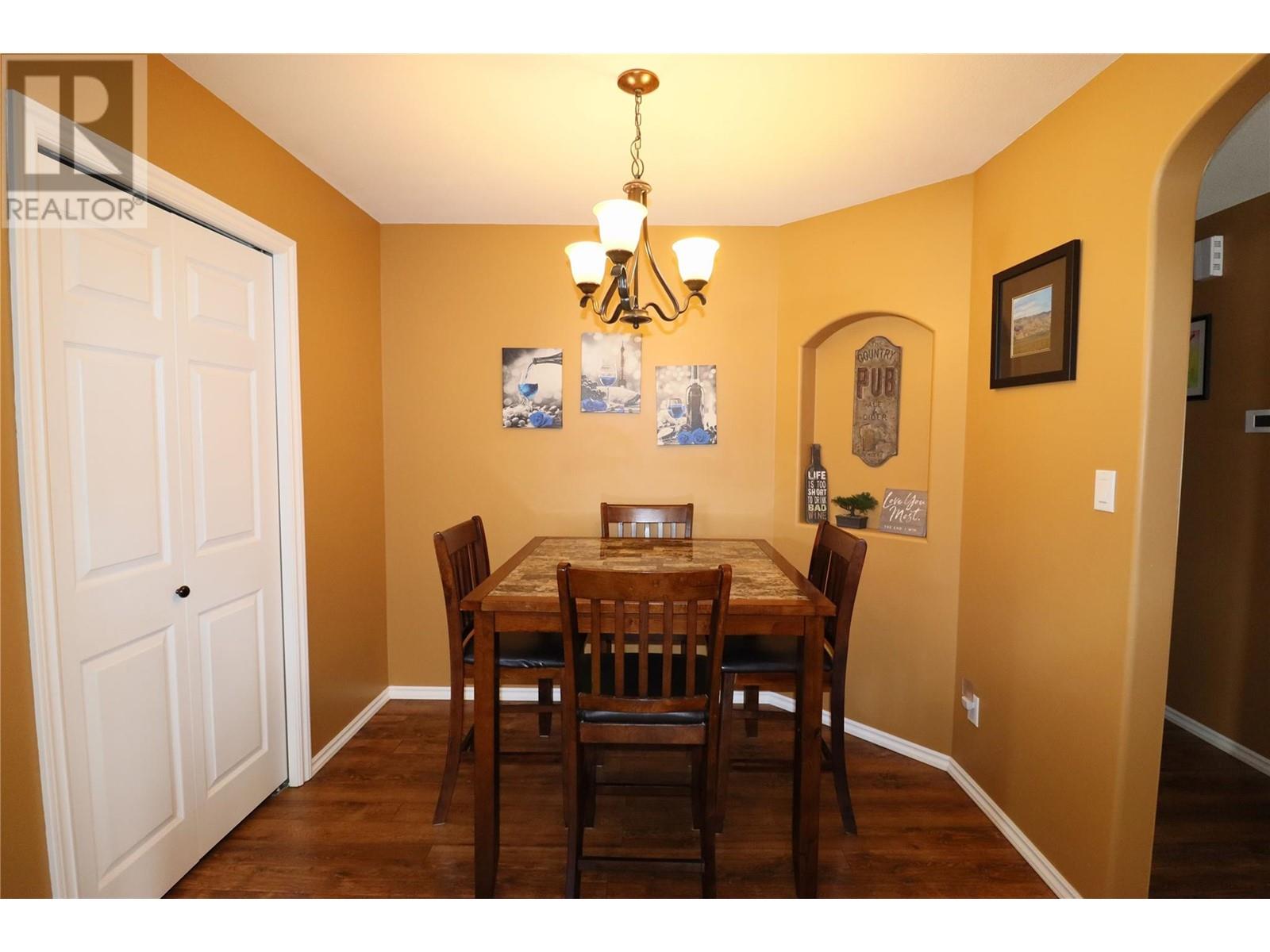 2160 BRYCEN Place, Grand Forks