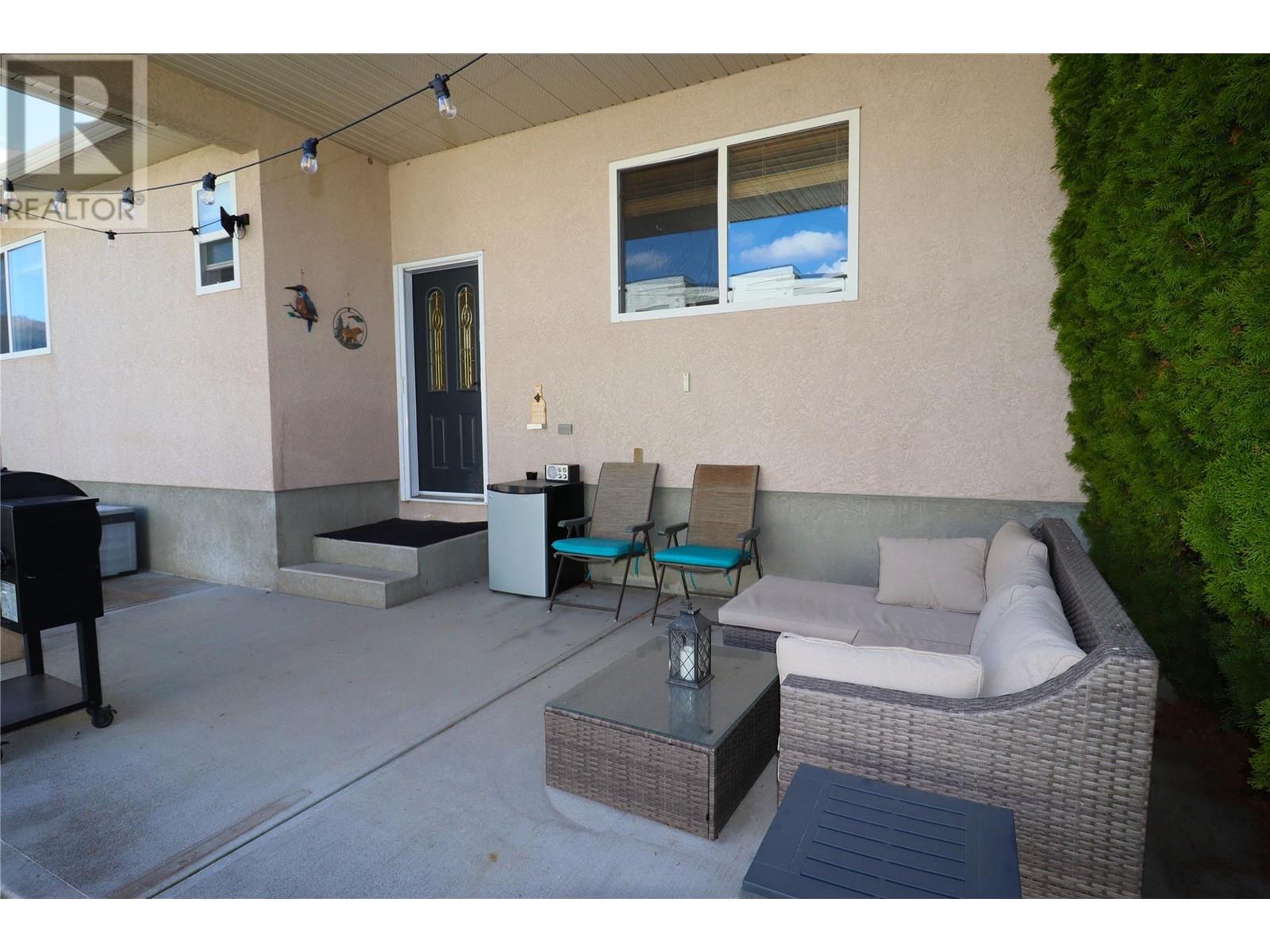 2160 BRYCEN Place, Grand Forks