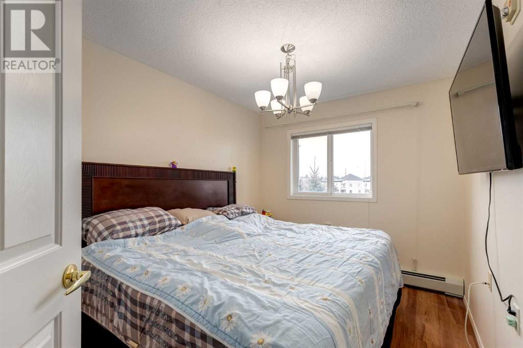 Single Family House for Sale in   Somervale Court SW Somerset Calgary 