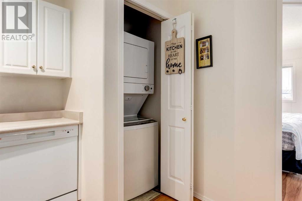 Single Family House for Sale in   Somervale Court SW Somerset Calgary 