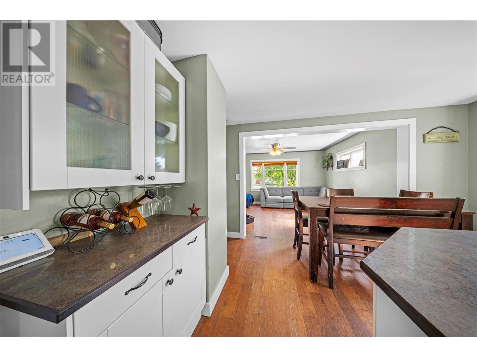 Photo 12 of 551 Linden Avenue, Kamloops BC