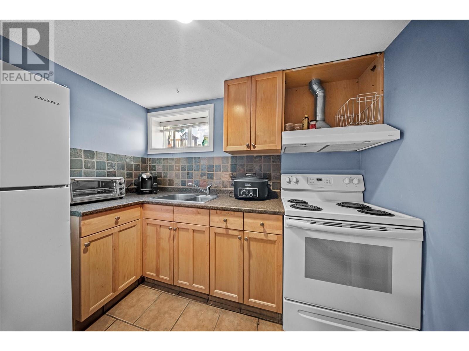 Photo 13 of 551 Linden Avenue, Kamloops BC