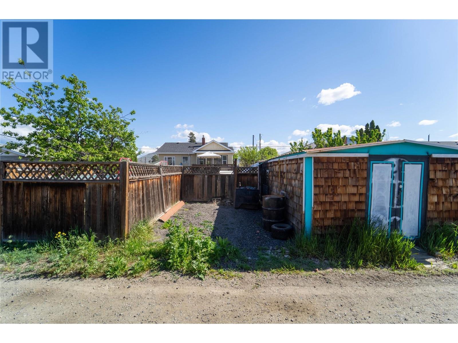 Photo 5 of 551 Linden Avenue, Kamloops BC