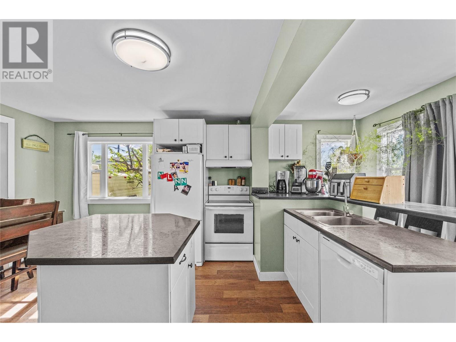 Photo 14 of 551 Linden Avenue, Kamloops BC