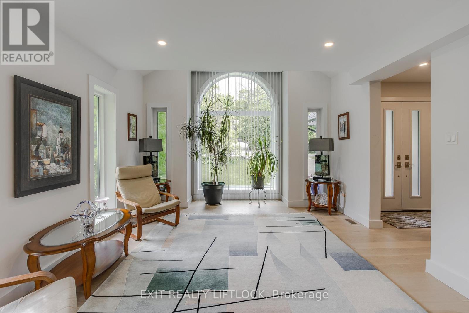 Photo 5 of 77 Polish Avenue, Penetanguishene ON