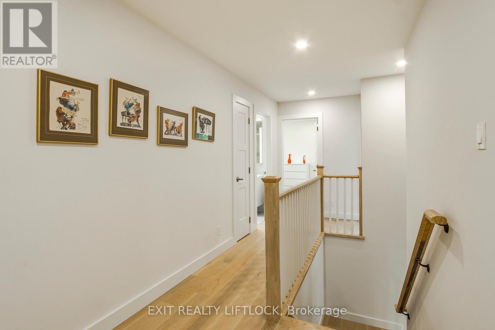 Photo 3 of 77 Polish Avenue, Penetanguishene ON