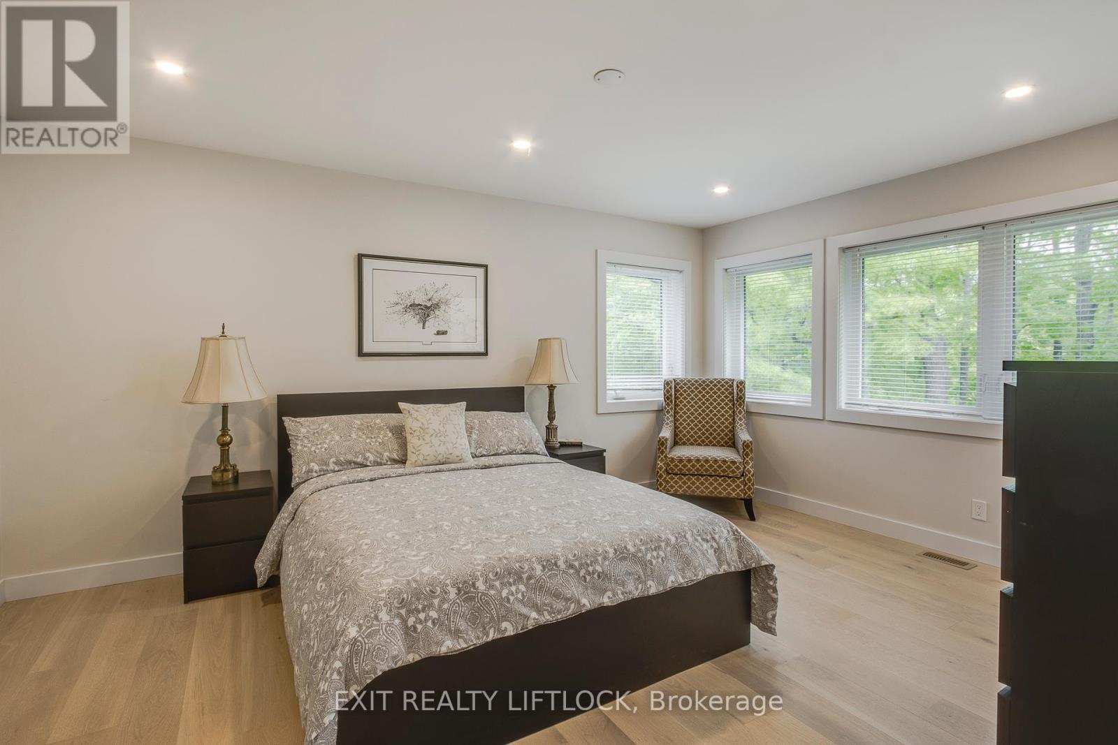 Photo 42 of 77 Polish Avenue, Penetanguishene ON