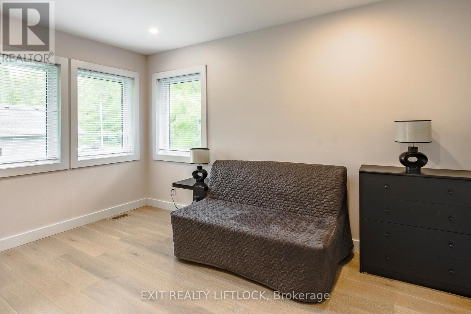 Photo 29 of 77 Polish Avenue, Penetanguishene ON