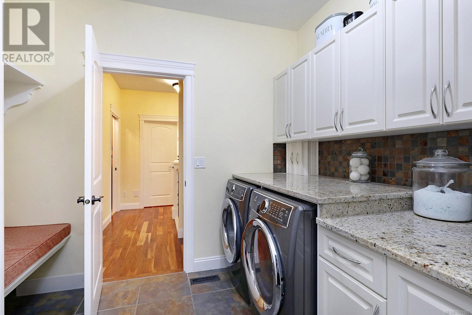 1413 CROWN ISLE DR - Image 33