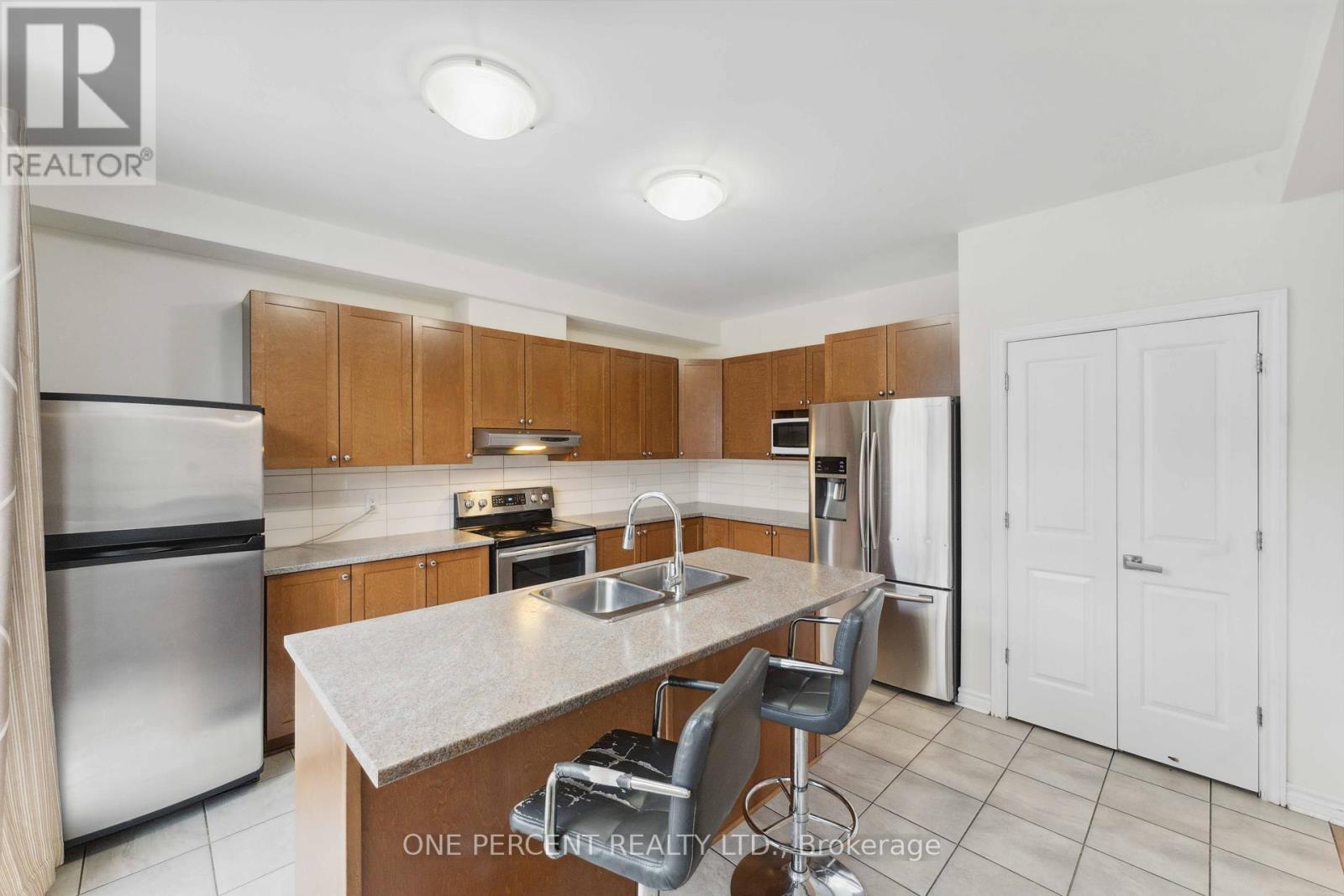 Photo 9 of 552 Genevriers Street, Ottawa ON